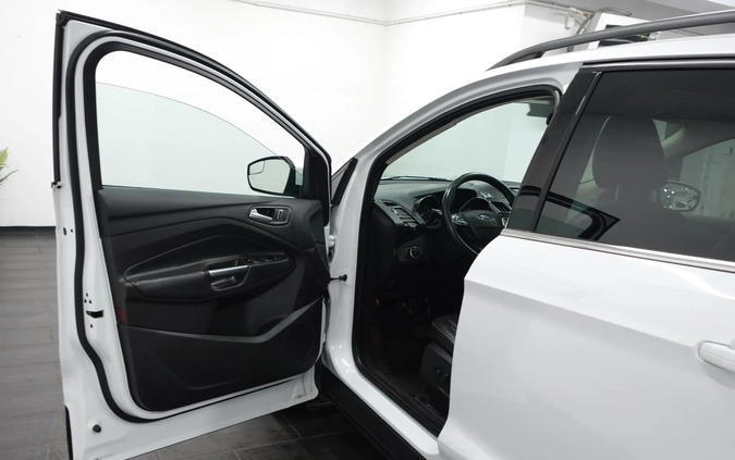 Ford Kuga cena 61900 przebieg: 148299, rok produkcji 2018 z Zator małe 781
